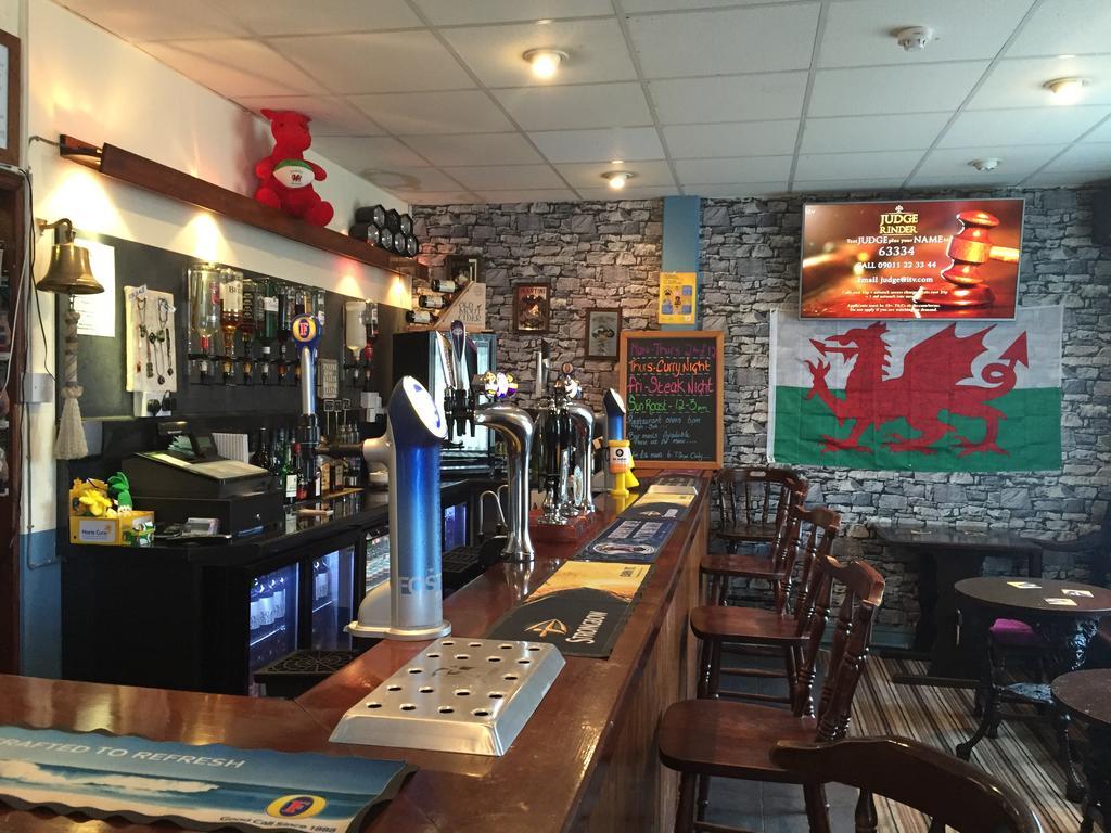 Stag & Pheasant Inn 卡梅尔 外观 照片