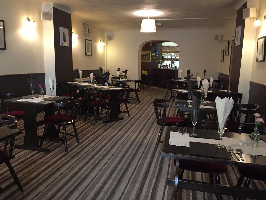 Stag & Pheasant Inn 卡梅尔 外观 照片