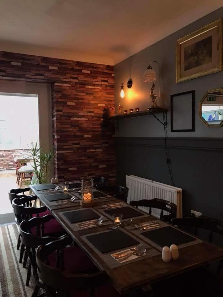 Stag & Pheasant Inn 卡梅尔 外观 照片