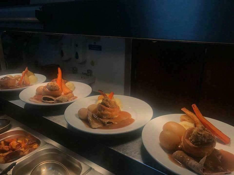 Stag & Pheasant Inn 卡梅尔 外观 照片